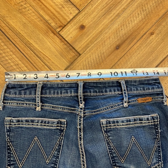 Wrangler Straight Leg Jeans - Picture 6 of 7